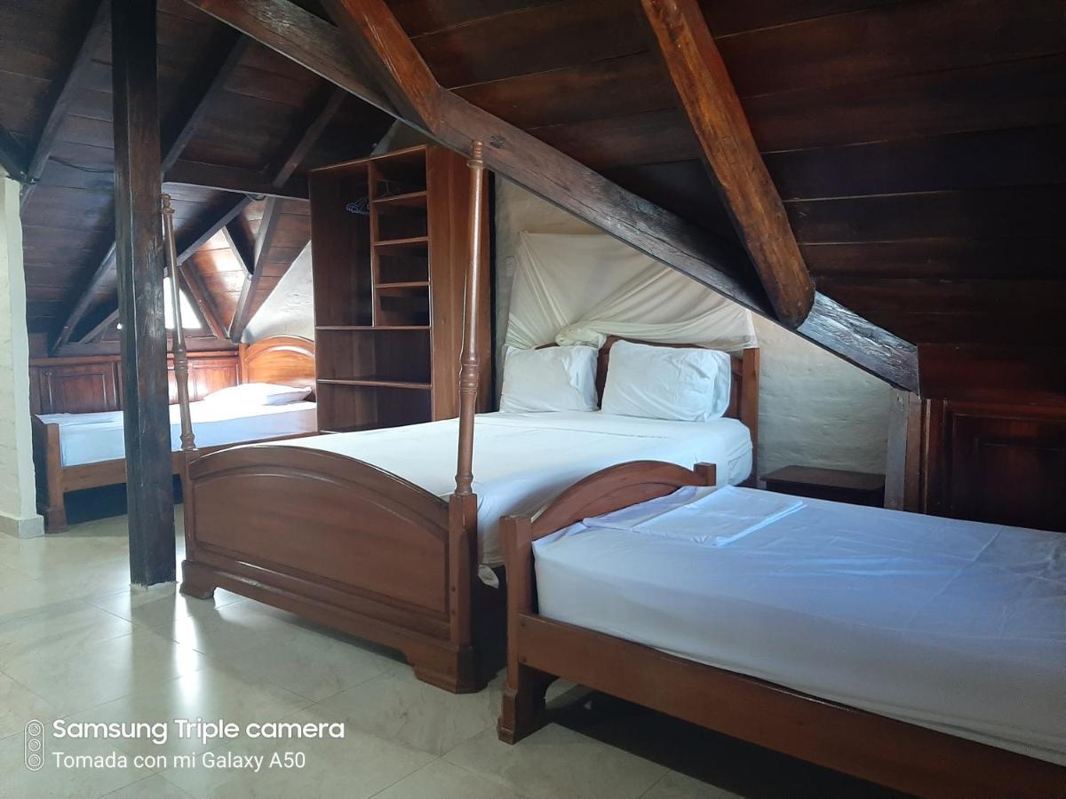 Hotel La Vista Canoa Luaran gambar